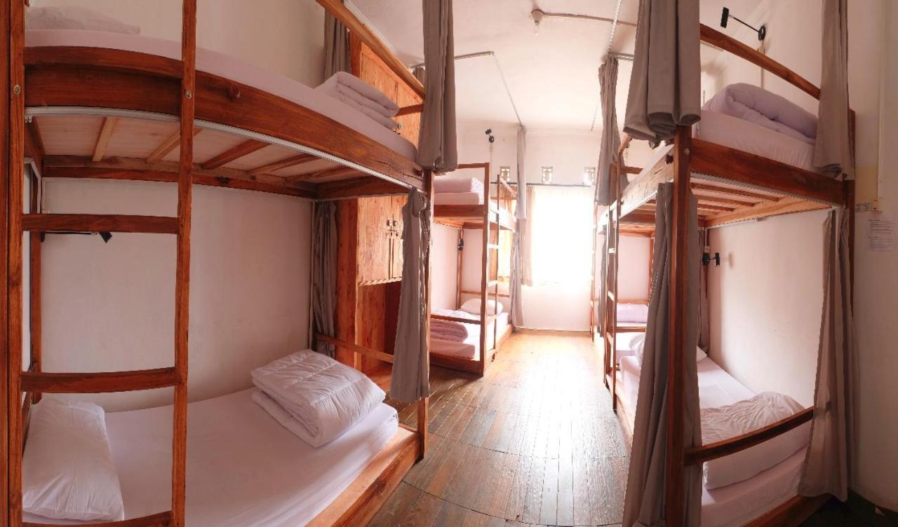 Tani Jiwo Hostel Diyeng Exterior photo